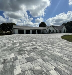 Concrete Pavers - Stonehurst Smooth Glacier