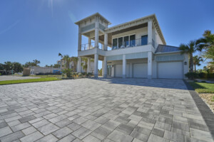 Concrete Pavers - Stonehurst, Smooth Glacier