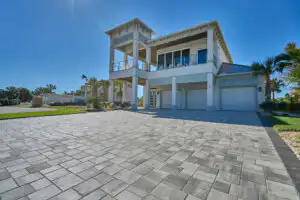 Concrete Pavers - Stonehurst, Smooth Glacier