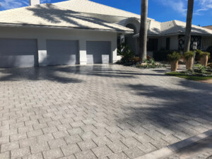 Artistic Pavers, Roadlock Silver Sam