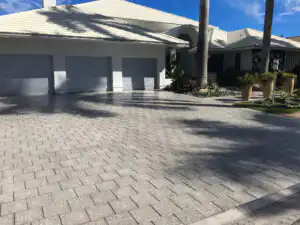 Artistic Pavers, Roadlock Silver Sam