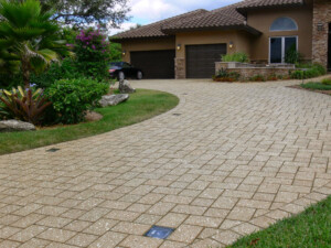 Artistic Pavers, Roadlock Golden Brown